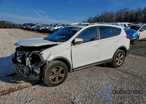 2015 Toyota Rav4 Xle z USA, uszkodzony, nr VIN 2T3RFREV9FW308075